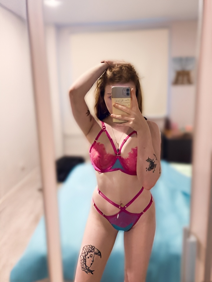 Анжелика привлекательная девушка из Новодвинска цена от 2000 руб