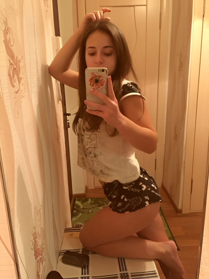 Ида привлекательная девушка из Новодвинска цена от 10000 руб