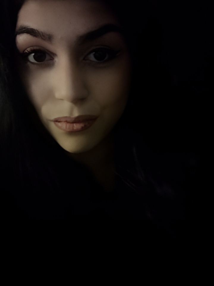 Лера привлекательная девушка из Новодвинска цена от 2500 руб