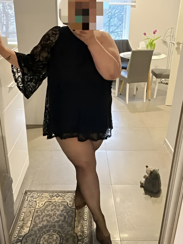 Милослава привлекательная девушка из Новодвинска цена от 5000 руб