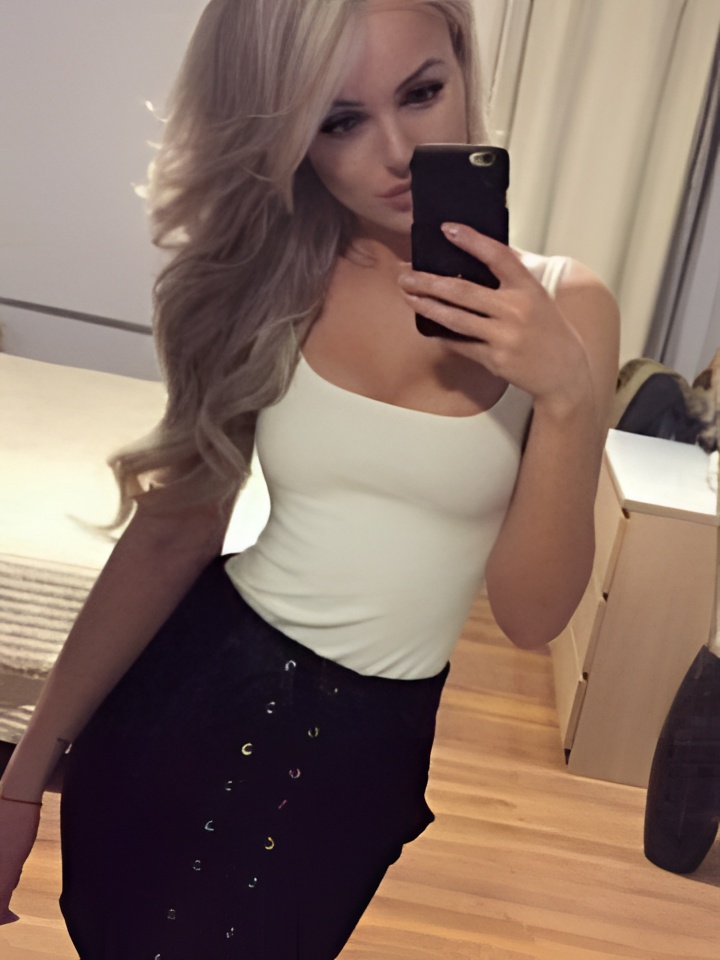 Тихомира привлекательная девушка из Новодвинска цена от 10000 руб