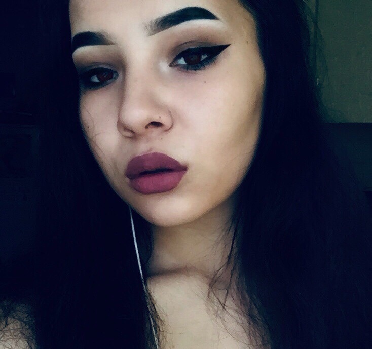 Илона привлекательная девушка из Новодвинска цена от 3500 руб