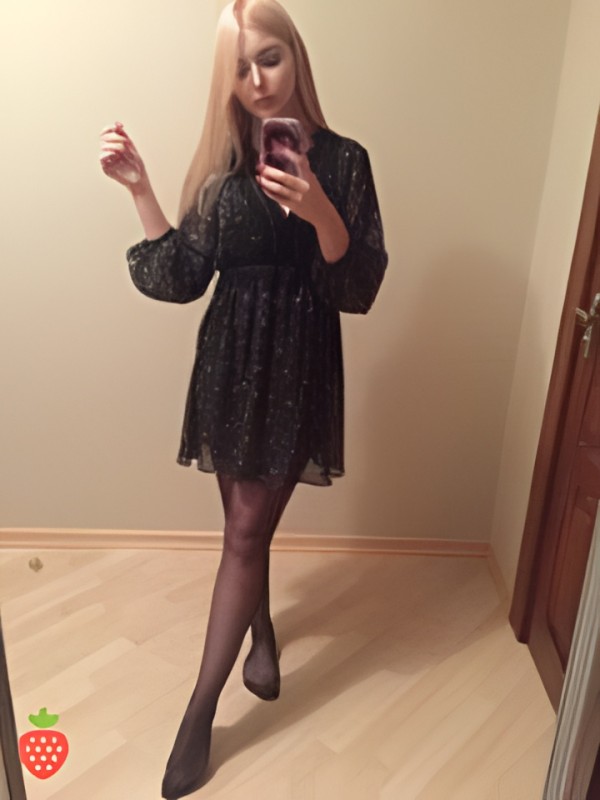 Леночка из Новодвинска